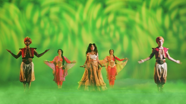 Video Reference: Dance, Performing arts, Folk dance, Event, Concert dance, Costume design, Dancer, Fictional character, Art