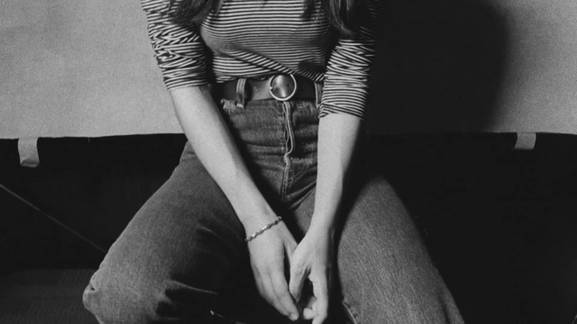 Video Reference: White, Black, Photograph, Black-and-white, Monochrome, Shoulder, Monochrome photography, Leg, Joint, Arm