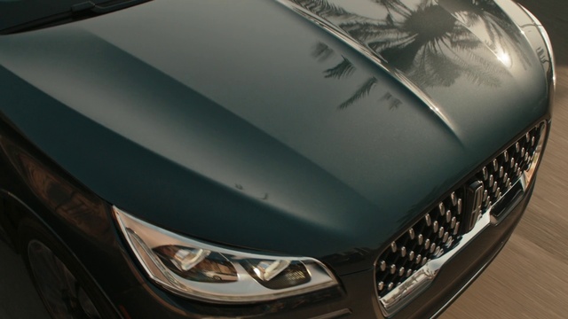 Video Reference: Automotive parking light, Car, Vehicle, Grille, Automotive lighting, White, Hood, Motor vehicle, Automotive tire, Automotive design