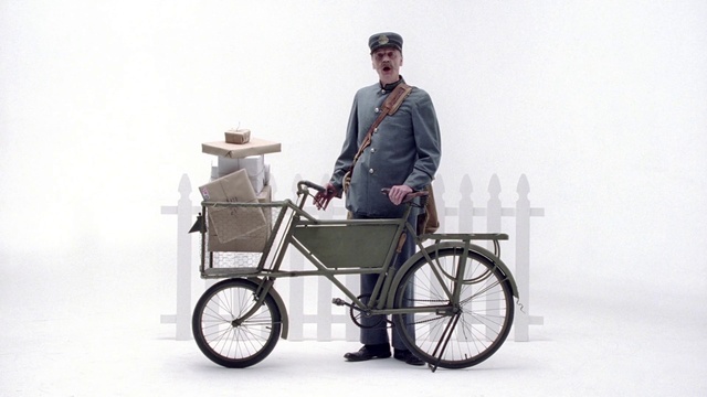 Video Reference: Vehicle, Bicycle wheel, Mode of transport, Motor vehicle, Tricycle, Bicycle, Rickshaw, Wheel, Bicycle part, Automotive wheel system, Person