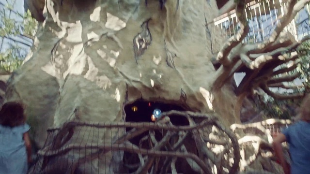 Video Reference: Branch, Wood, Twig, Art, Glass, Pattern, Metal, Winter, Cg artwork, Fictional character