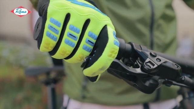 Video Reference: yellow, road bicycle, sports equipment, helmet, personal protective equipment, vehicle, bicycle frame, freeride, bicycle, cycling, Person