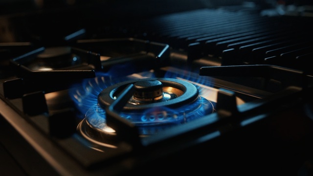 Video Reference: Blue, Electronics, Gas stove, Technology, Gas, Electronic device, Cdj, Record player