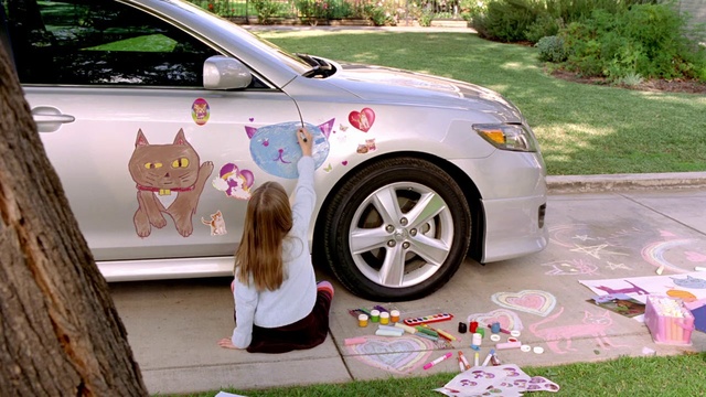 Video Reference: Vehicle, Vehicle door, Pink, Car, Wheel, Alloy wheel, Mid-size car, Rim, Auto part, Automotive wheel system