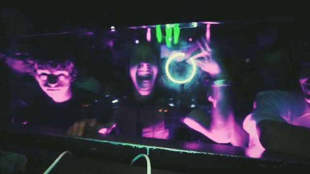 Video Reference: Entertainment, Visual effect lighting, Performance, Violet, Purple, Light, Neon, Magenta, Display device, Stage