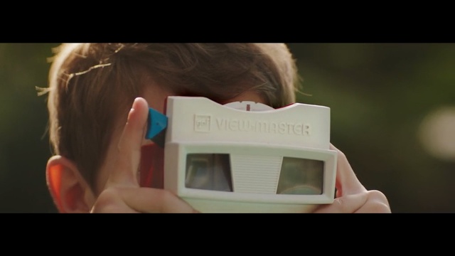 Video Reference: Hand, Eye, Photography, Gadget, Electronic device, Instant camera, Cameras & optics, Glasses, Eyelash