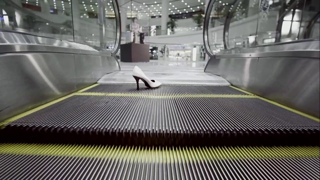 Video Reference: mode of transport, infrastructure, structure, architecture, escalator, line, asphalt, daylighting, sport venue, flooring, Person