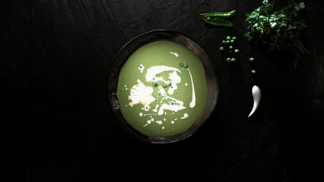 Video Reference: Green, Font, Circle