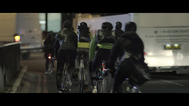 Video Reference: Cycling, Mode of transport, Recreation, Vehicle, Bicycle, Crowd, Photography, Road bicycle, Person