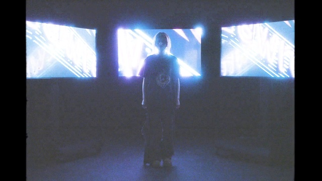 Video Reference: Light, Blue, Technology, Darkness, Electronic device, Room, Architecture, Photography, Shadow, Performance