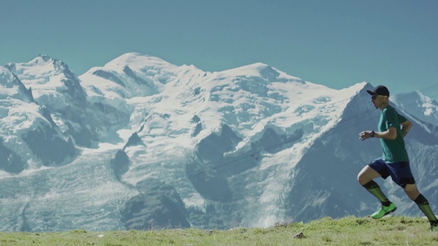 Video Reference: Mountainous landforms, Mountain, Mountain range, Hill station, Ridge, Alps, Hill, Sky, Fell, Recreation