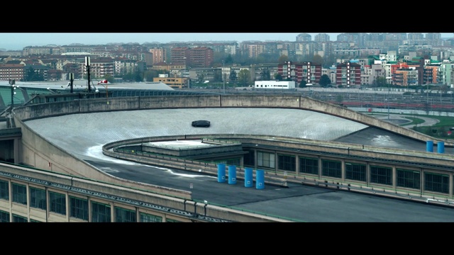 Video Reference: Sky, Urban area, Daytime, Sport venue, Architecture, Metropolitan area, City, Building, Iron, Cloud
