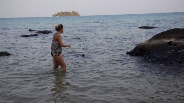 Video Reference: Sea, Vacation, Fun, Ocean, Water, Coast, Beach, Tourism, Leisure