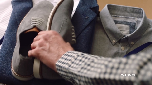 Video Reference: Footwear, Shoe, Leather, Outdoor shoe, Boot, Jeans