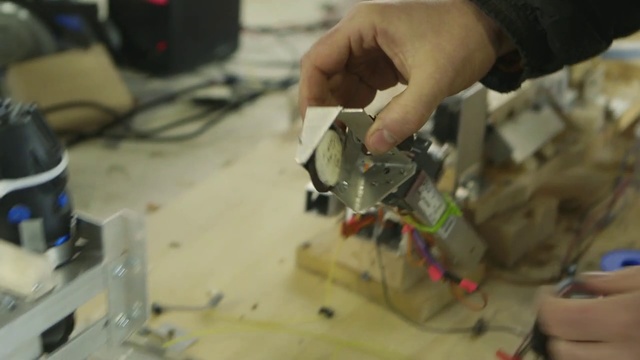 Video Reference: Electronics, Electronic engineering, Electrical wiring, Scale model, Technology, Plastic, Electrical network, Electrical supply