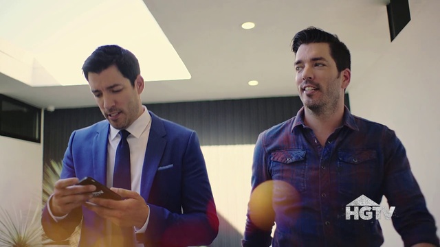 Video Reference: Event, Conversation, White-collar worker, Suit