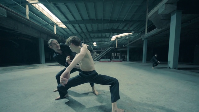 Video Reference: Kung fu, Kung fu, Dance, Dancer, Street dance, Kick, Sitting, Choreography, Tricking