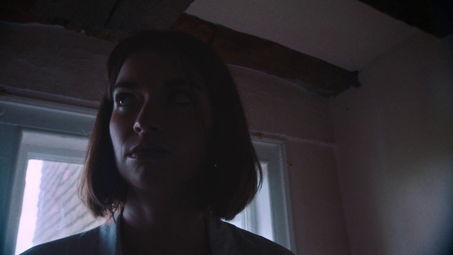 Video Reference: Face, Hair, Black, Skin, Eyebrow, Nose, Head, Light, Beauty, Chin