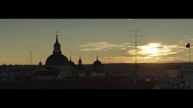 Video Reference: Sky, Sunset, Horizon, Morning, Cloud, Evening, Dusk, Sunrise, Atmosphere, Silhouette
