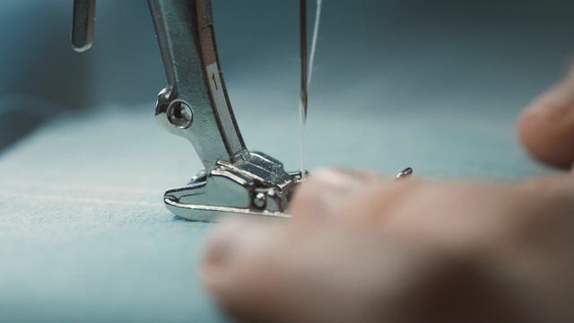 Video Reference: Water, Sewing machine needle, Sewing machine, Sewing, Sewing needle, Finger, Hand, Leg, Foot, Nail clipper