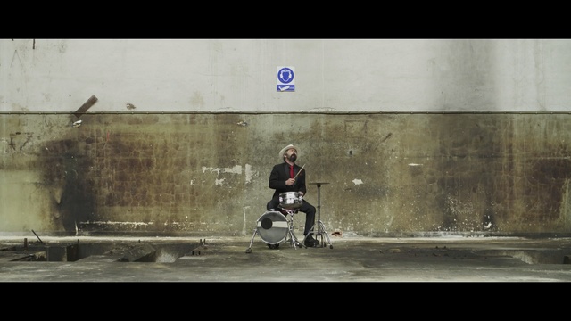 Video Reference: mode of transport, water, wall, screenshot, sky, recreation, Person