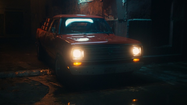 Video Reference: Land vehicle, Car, Vehicle, Headlamp, Classic car, Automotive lighting, Bumper, Sedan, Compact car