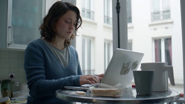 Video Reference: Sitting, White-collar worker, Technology, Electronic device, Interior design