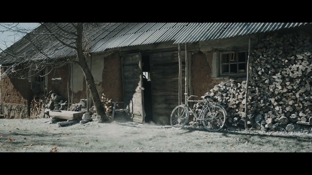 Video Reference: Black-and-white, Snapshot, Mode of transport, House, Tree, Monochrome photography, Adaptation, Photography, Monochrome, Rural area
