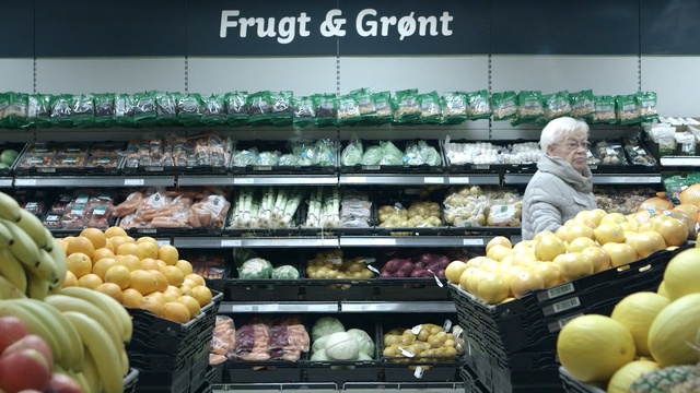 Video Reference: natural foods, produce, grocery store, whole food, supermarket, local food, food, bakery, greengrocer, vegetable