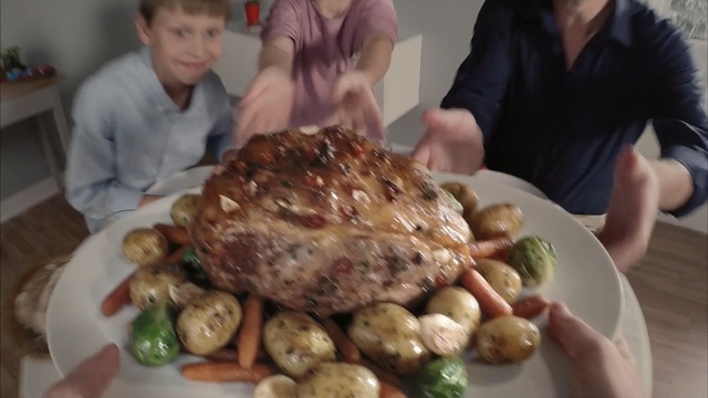 Video Reference: food, dish, meat, cuisine, meal, animal source foods, roasting, Person