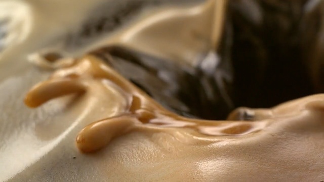 Video Reference: Chocolate, Cream, Food, Dairy, Dulce de leche, Meringue