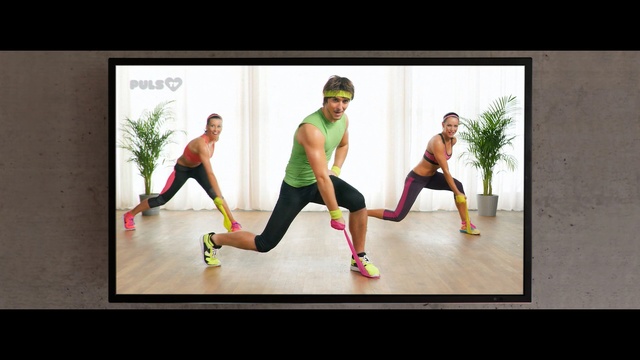 Video Reference: Leg, Joint, Arm, Exercise, Thigh, Knee, Fitness professional, Lunge, Aerobics, Physical fitness, Person