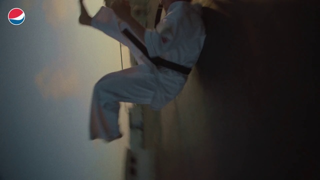 Video Reference: Joint, Arm, Taekwondo, Hand, Human body, Elbow, Leg, Photography, Karate, Uniform