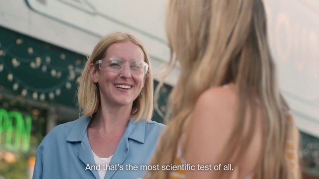 Video Reference: Hair, Face, Blond, Skin, Beauty, Chin, Shoulder, Fashion, Smile, Glasses