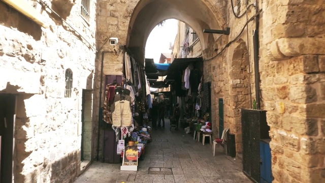 Video Reference: Alley, Arch, Street, Building, Infrastructure, Medieval architecture, Historic site, Road, Architecture, Arcade