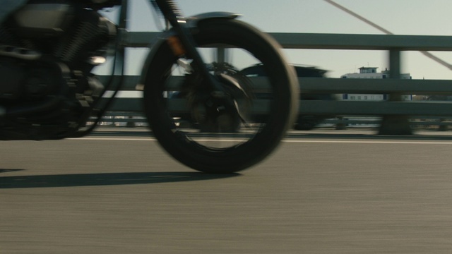 Video Reference: Wheel, Tire, Automotive tire, Vehicle, Spoke, Rim, Mode of transport, Automotive wheel system, Bicycle wheel, Bicycle