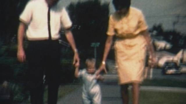 Video Reference: Snapshot, Standing, Fun, Photography, Gesture, Hand, Walking