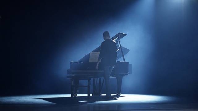 Video Reference: darkness, light, atmosphere, stage, performance, opera, scene, computer wallpaper, midnight, Person