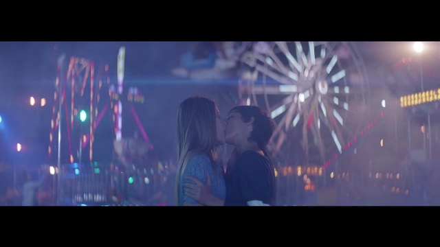 Video Reference: Light, Purple, Violet, Music venue, Nightclub, Performance, Event, Lens flare, Fun, Magenta