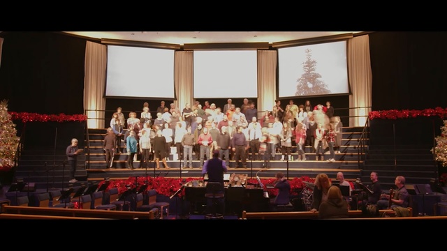 Video Reference: stage, performance, audience, auditorium, musician, theatre, theatre, concert, orchestra, musical theatre, Person