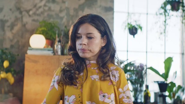 Video Reference: Black hair, Adaptation, Long hair, Photography, Happy, Smile, Fawn