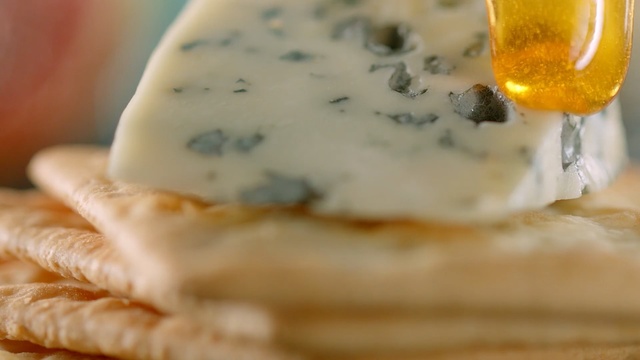 Video Reference: Gorgonzola, Food, Blue cheese, Ingredient, Cheese, Dairy, Dish, Cuisine, Blue cheese dressing, Cheddar cheese, Person