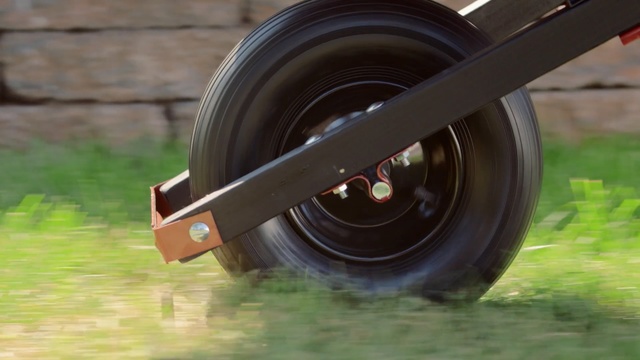 Video Reference: Tire, Automotive tire, Wheel, Auto part, Automotive wheel system, Rim, Automotive exterior, Vehicle, Rolling