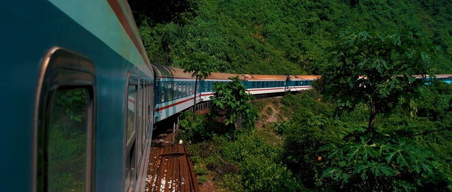 Video Reference: Transport, Rolling stock, Train, Nature, Track, Railway, Vehicle, Railroad car, Passenger car, Mode of transport