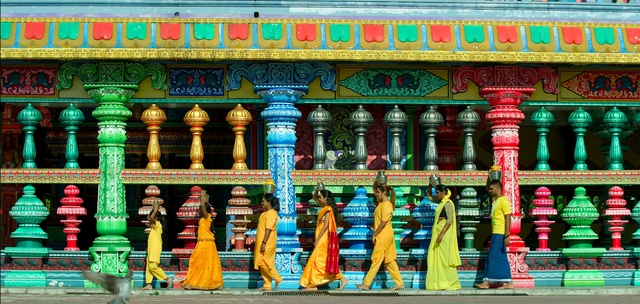 Video Reference: Temple, Hindu temple, Architecture, Place of worship, Historic site, Chinese architecture, Shrine, Column, Building, Temple