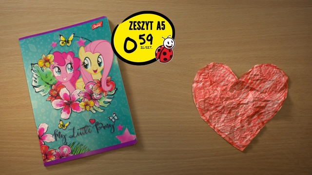 Video Reference: Heart, Pink, Valentine day, Construction paper, Heart, Love, Paper, Paper product, Art paper, Illustration