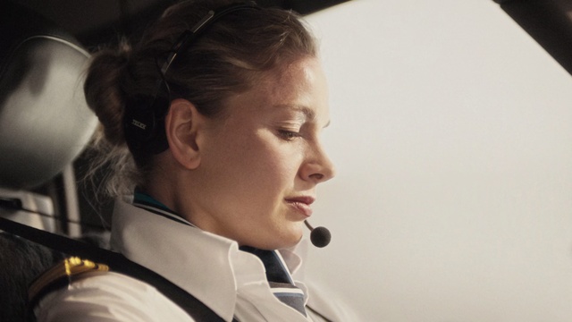 Video Reference: Audio equipment, Nose, Chin, Ear, Headset, Technology, Headphones, Electronic device, Neck, Hearing