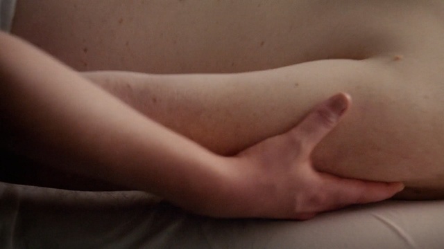 Video Reference: Skin, Human leg, Close-up, Leg, Joint, Arm, Hand, Flesh, Thigh, Muscle