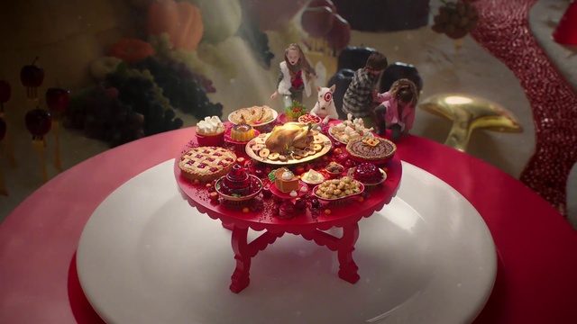 Video Reference: Food, Tableware, Table, Dishware, Plate, Ingredient, Decoration, Tablecloth, Textile, Cake