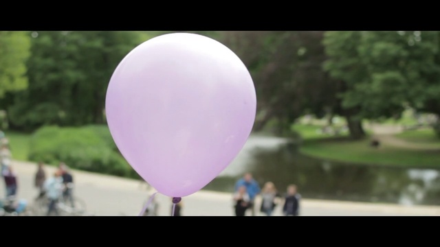 Video Reference: Balloon, Pink, Hot air ballooning, Party supply, Purple, Lighting, Recreation, Violet, Hot air balloon, Toy